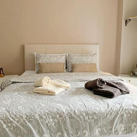 Cozy Studio, 1Min From Kamara Thessaloníki Eksteriør billede