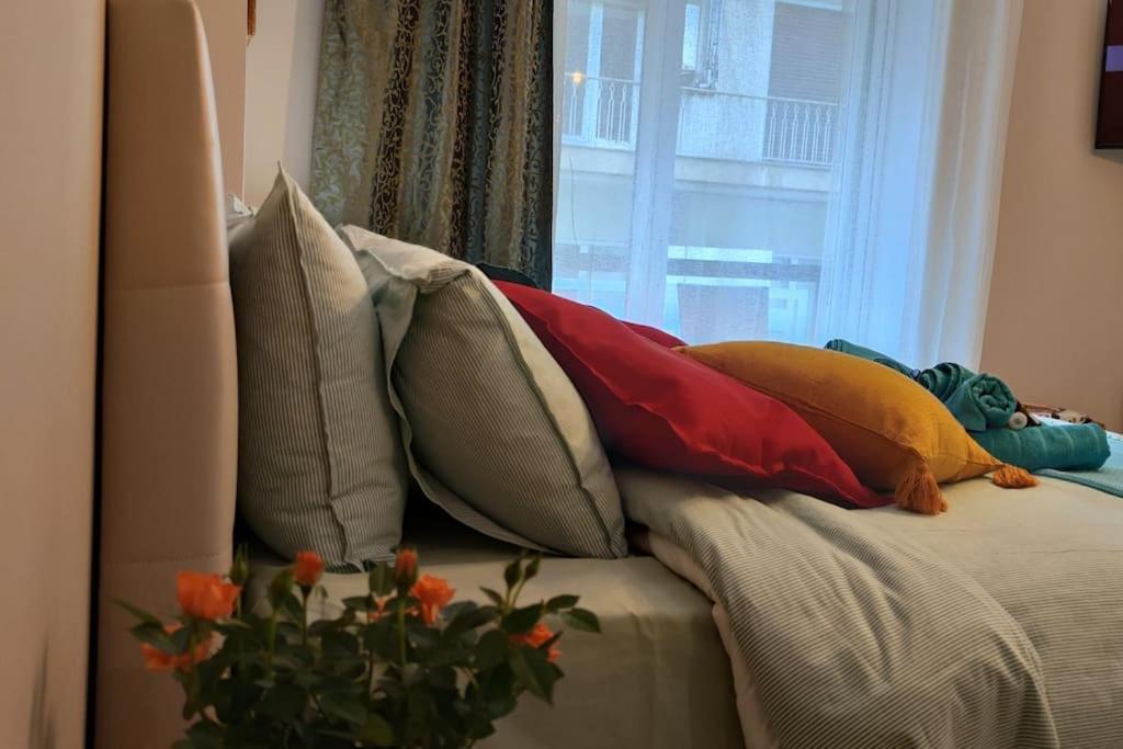 Cozy Studio, 1Min From Kamara Thessaloníki Eksteriør billede