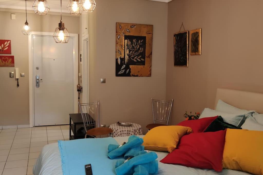 Cozy Studio, 1Min From Kamara Thessaloníki Eksteriør billede
